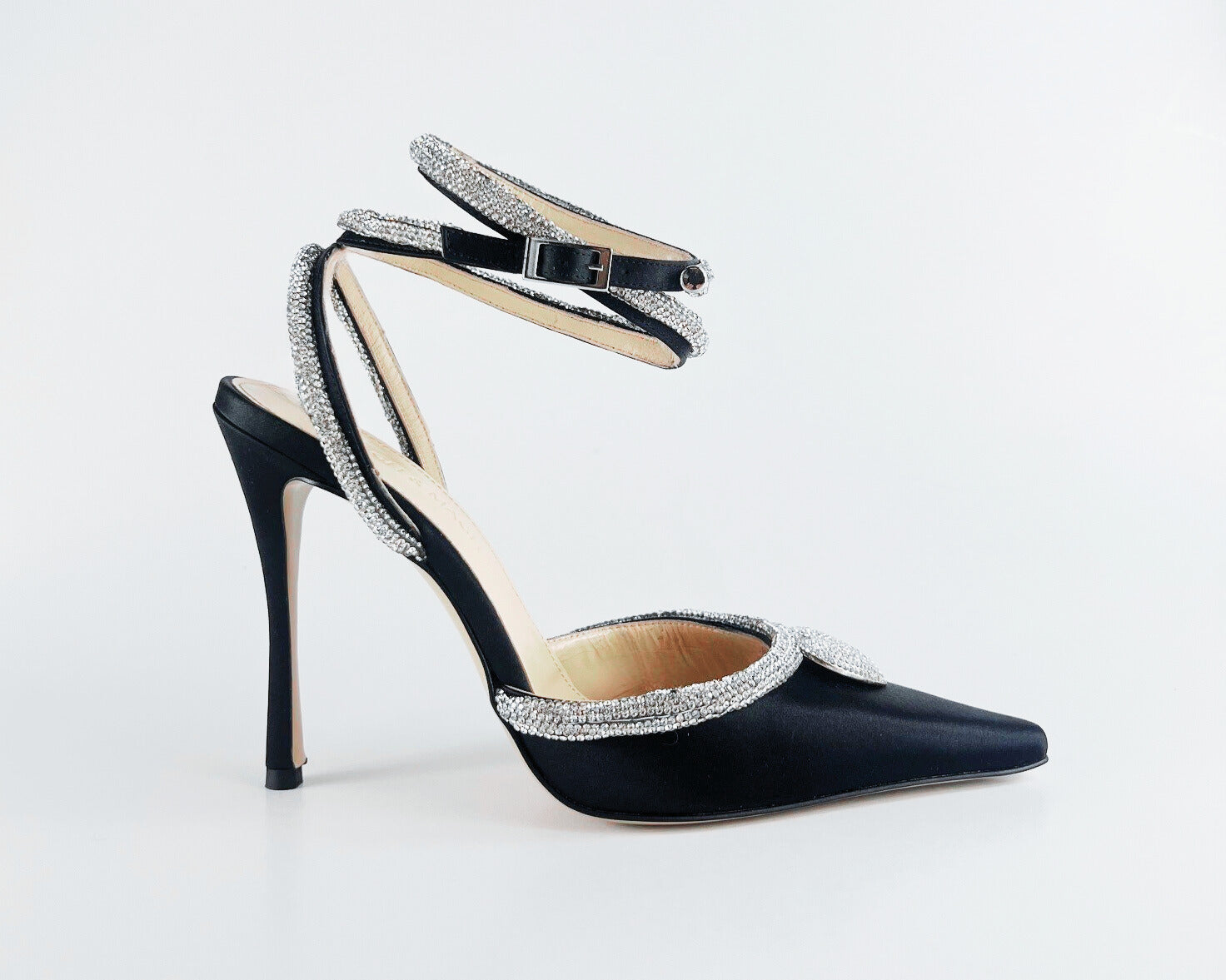 Mach & Mach Heart Pendant Satin Pumps (EU 36.5)