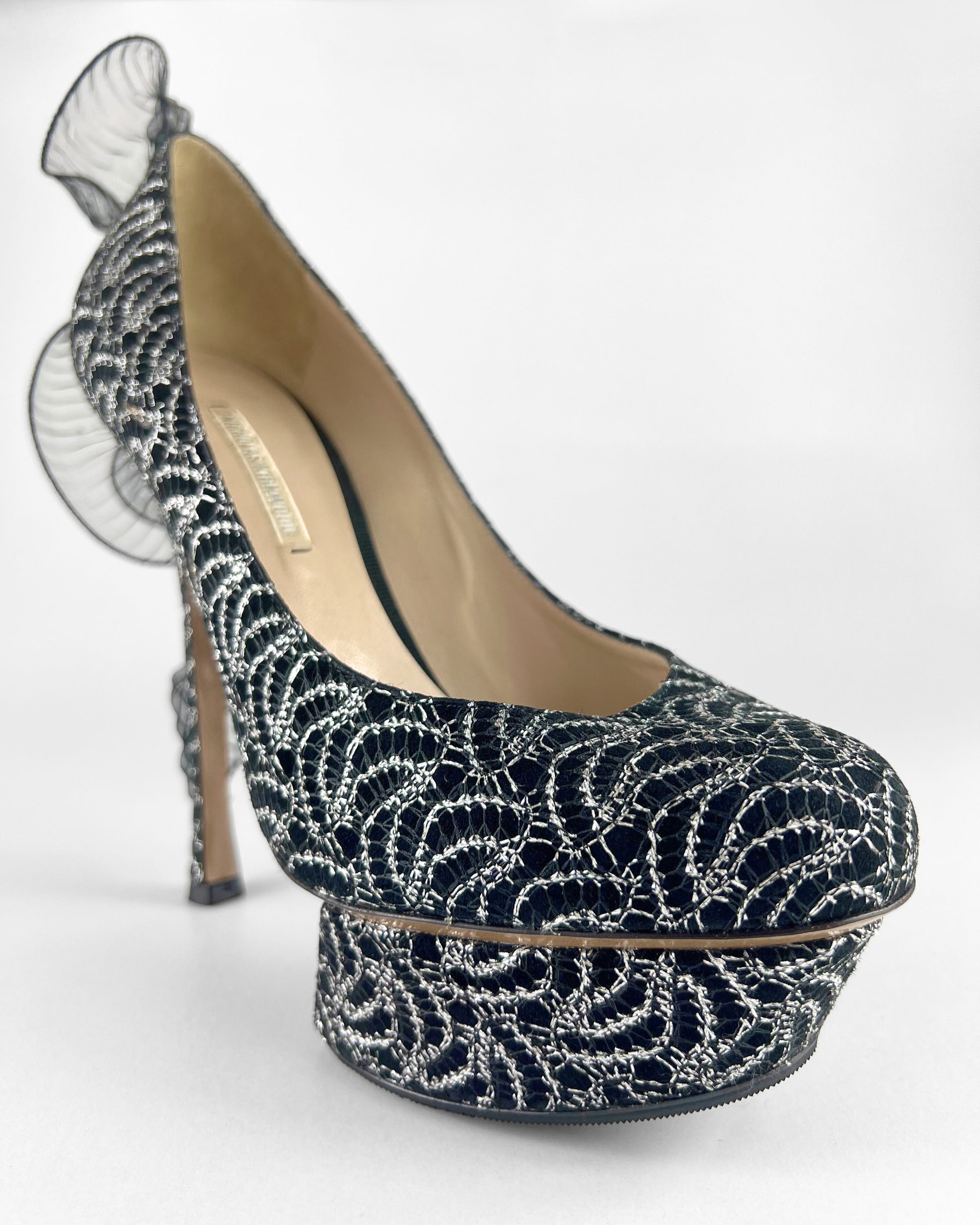 Nicholas Kirkwood Black Metallic Ruffle Trimmed Platform Pumps (EU 38.5)