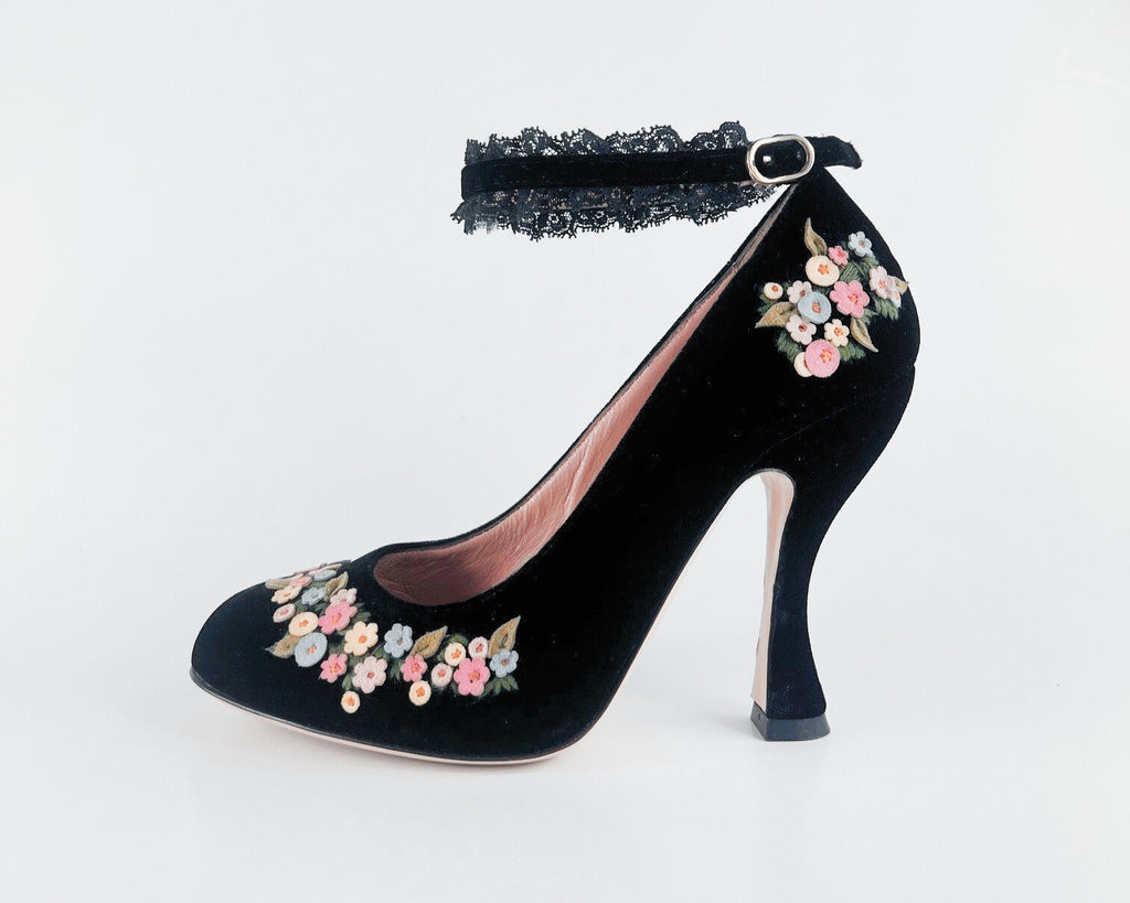 Red Valentino Mary Jane Velvet Pumps (EU 37.5)